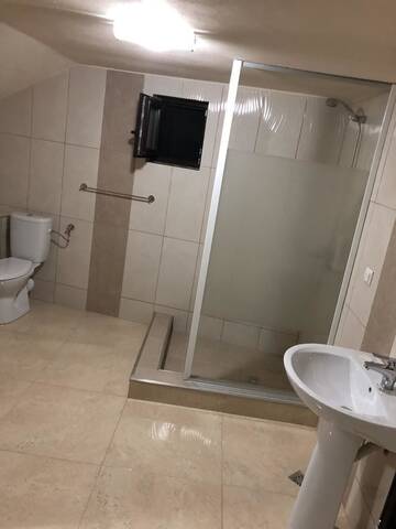 Фото номера Cемейный номер с собственной ванной комнатой Гостевой дом Cabana Suvenirurilor г. Скэришоара 2